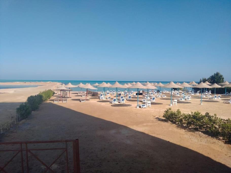 Beach Side 1 Bedroom Apartment Hurghada Buitenkant foto